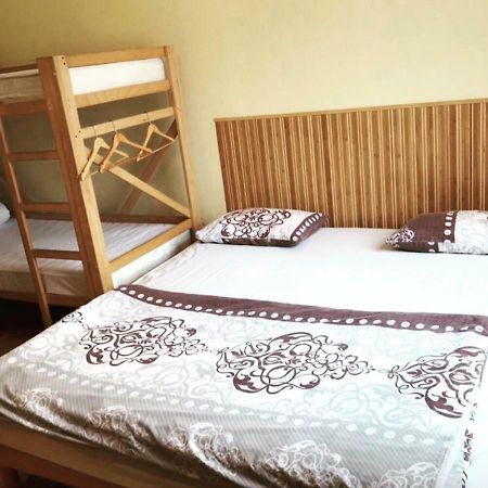 Like Hostel Chernivtsi Εξωτερικό φωτογραφία