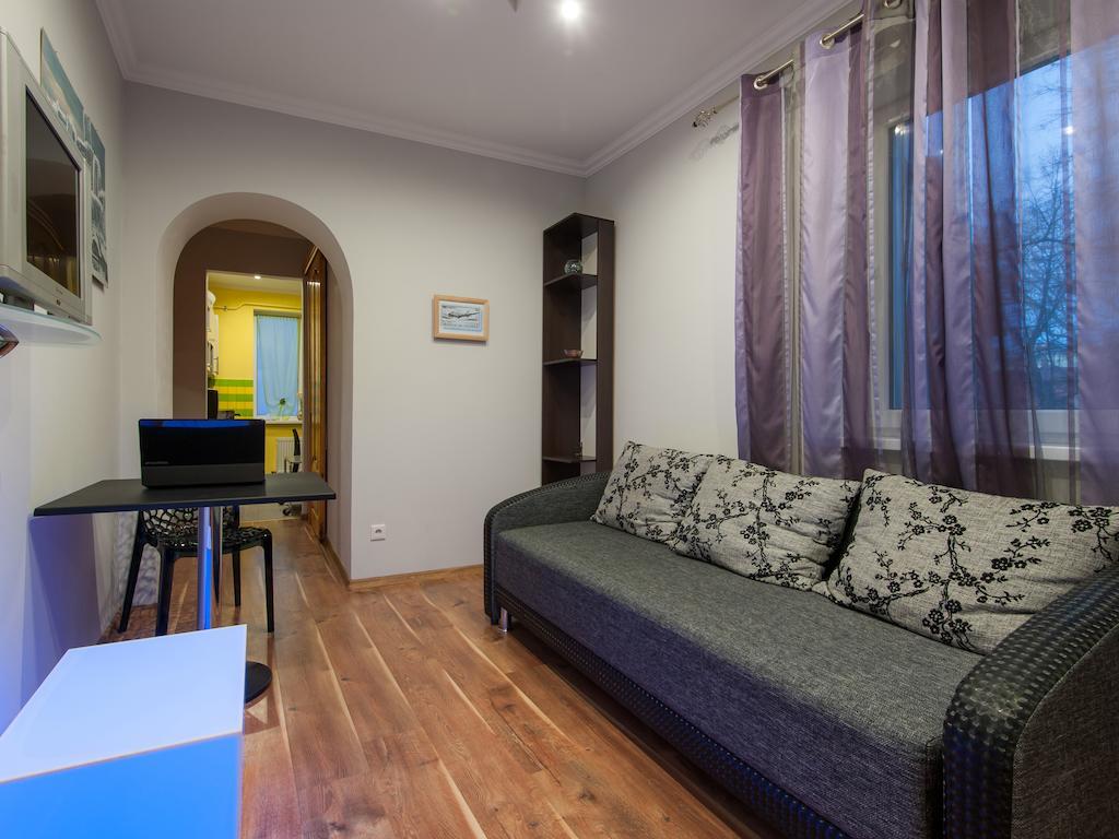 Like Hostel Chernivtsi Εξωτερικό φωτογραφία