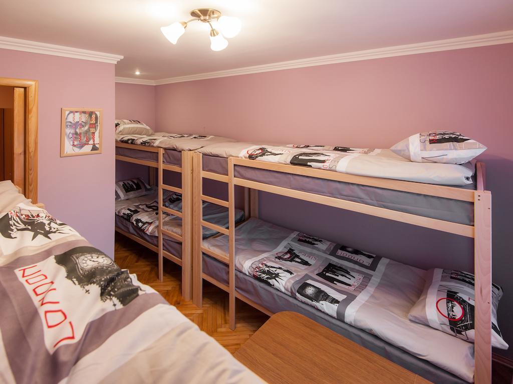 Like Hostel Chernivtsi Δωμάτιο φωτογραφία