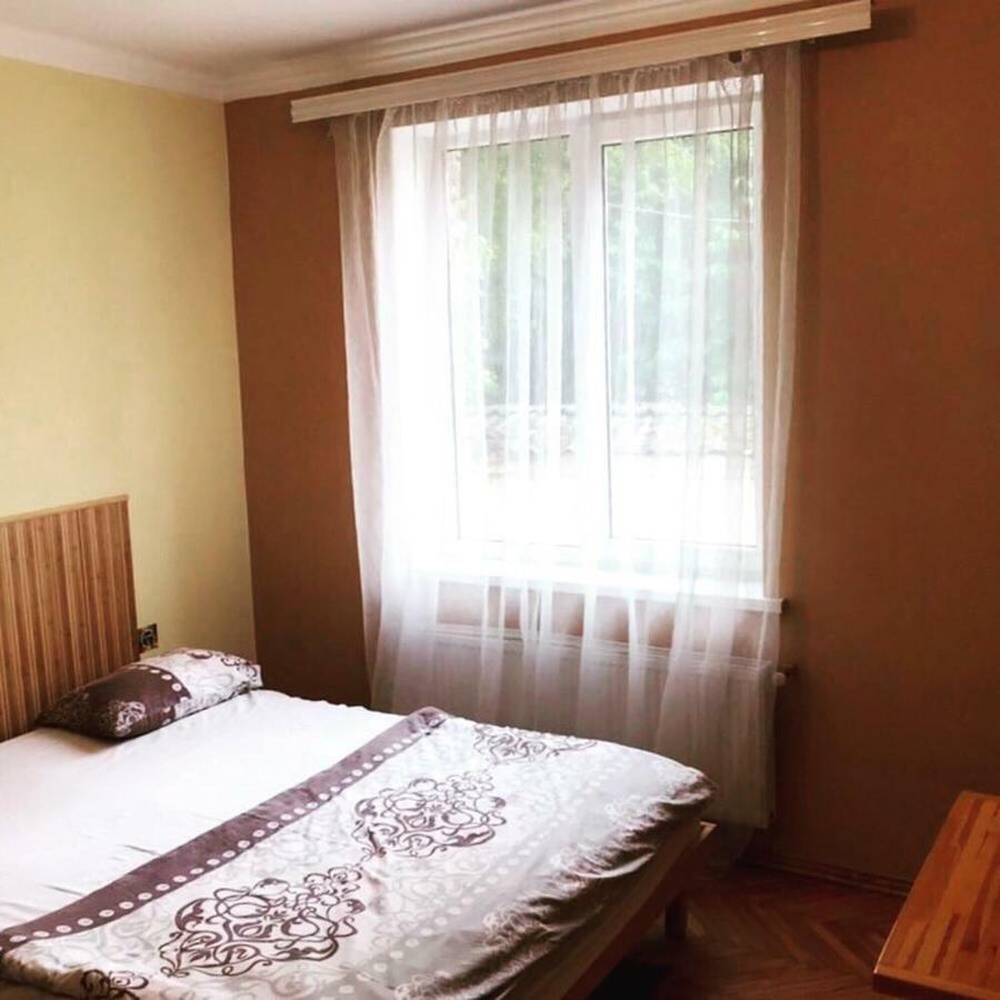 Like Hostel Chernivtsi Εξωτερικό φωτογραφία